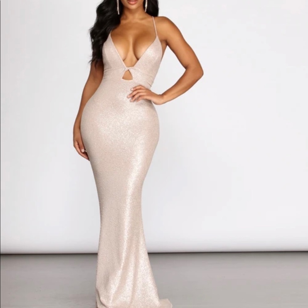 NWT Windsor gold formal long dress